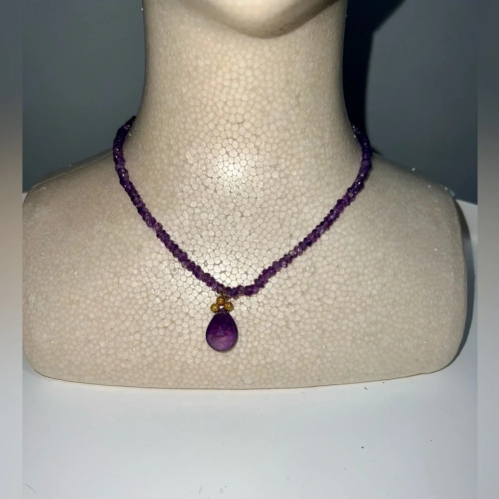 Retro Women’s Necklace